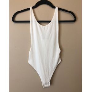 Pretty Little Thing White Deep Armhole Bodysuit